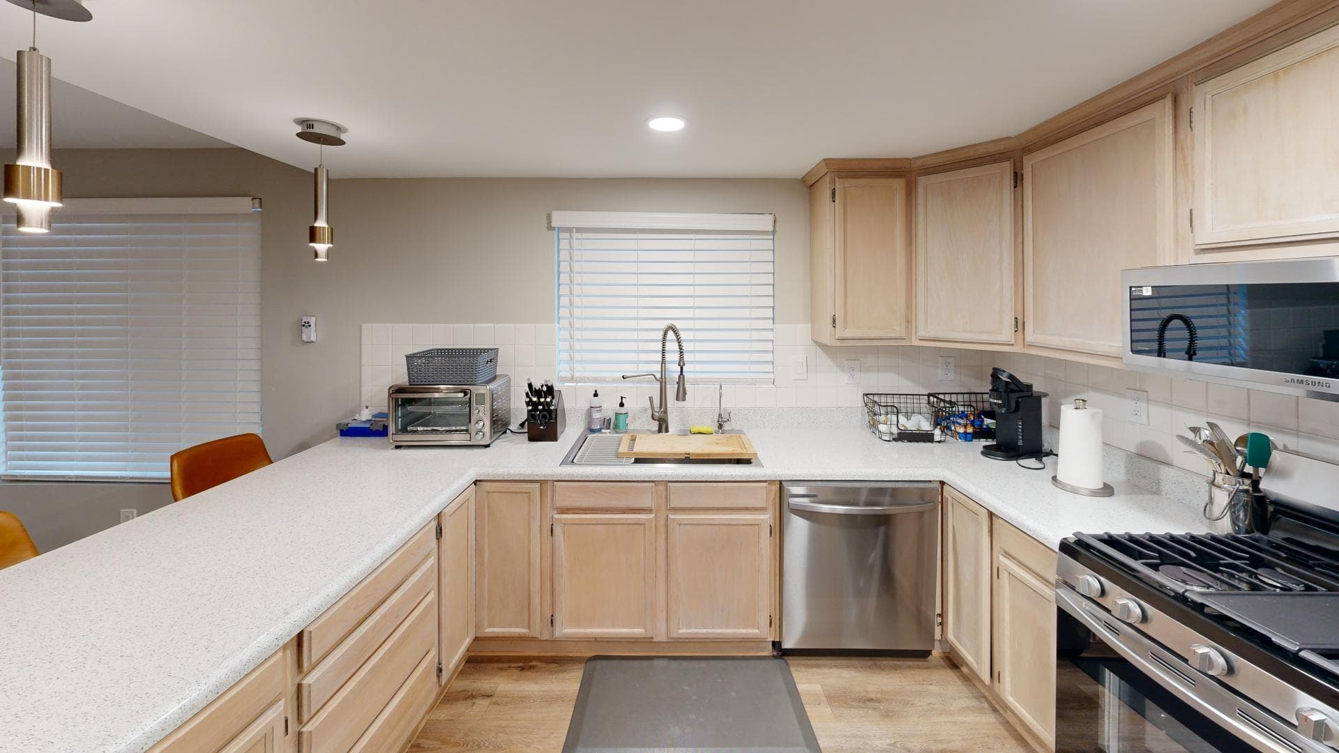 Fully equipped kitchen